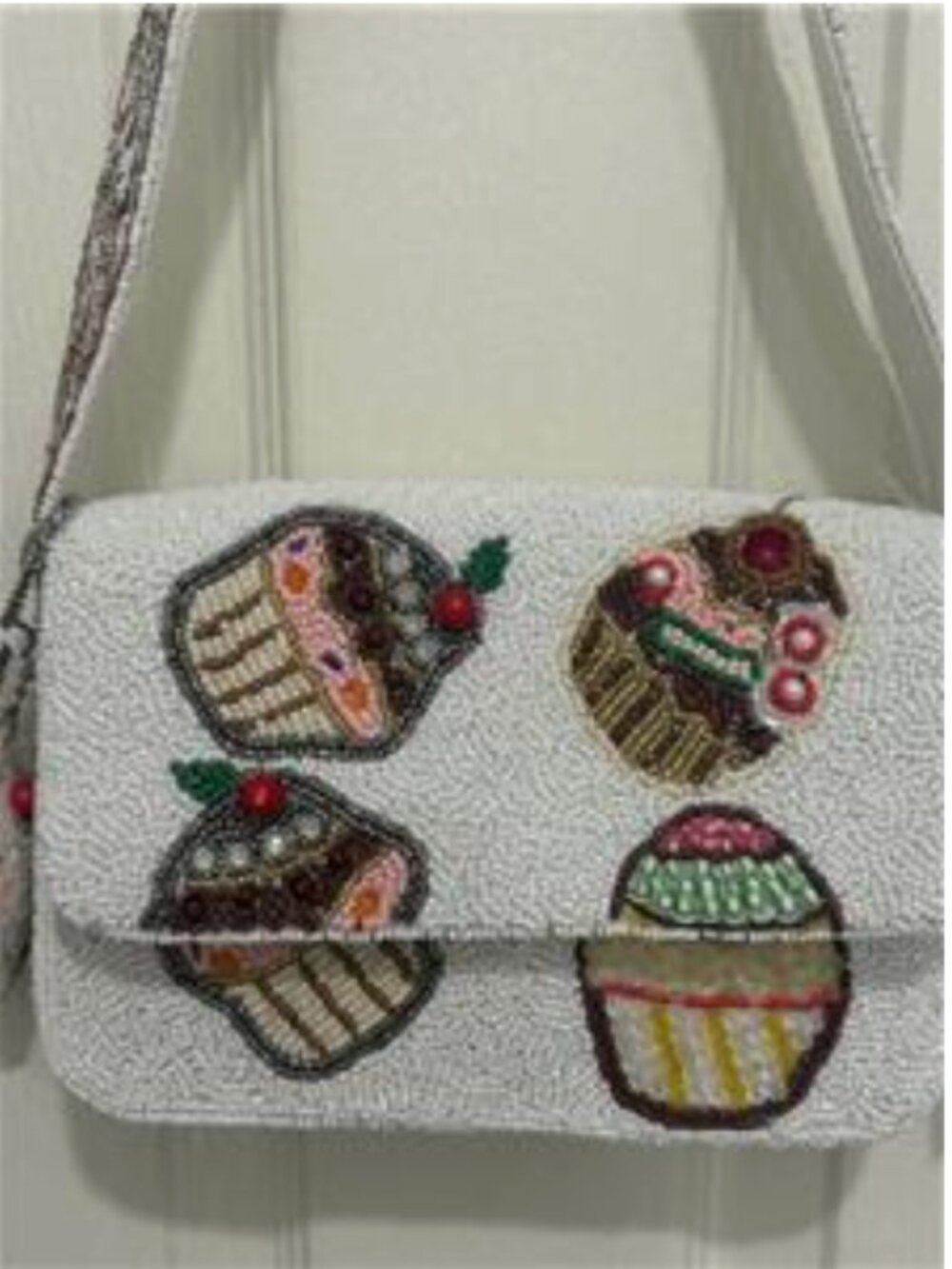 Cupcakes Beaded Sequin Bag Handcrafted in India w Cupcake Charm NWT - Picture 2 of 5